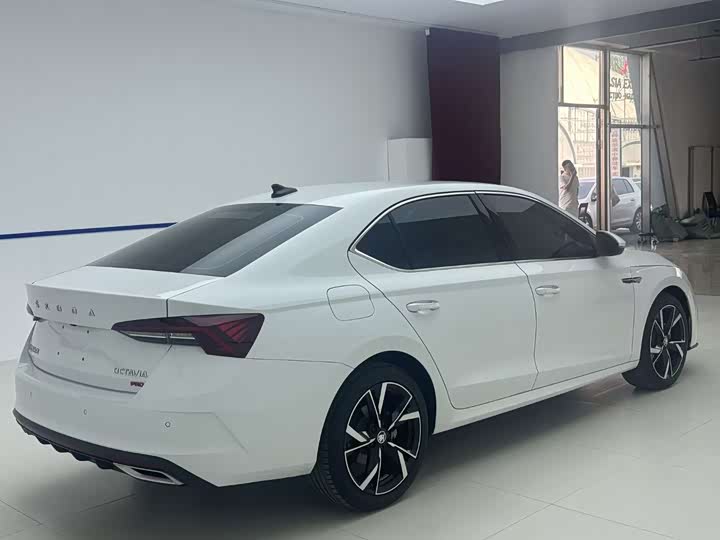 Volkswagen Skoda Octavia PRO TSI280 Premium (2023 Facelift)