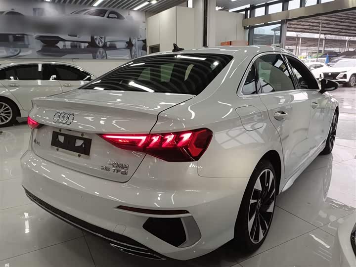 Audi A3L Limousine 35 TFSI Style Sport