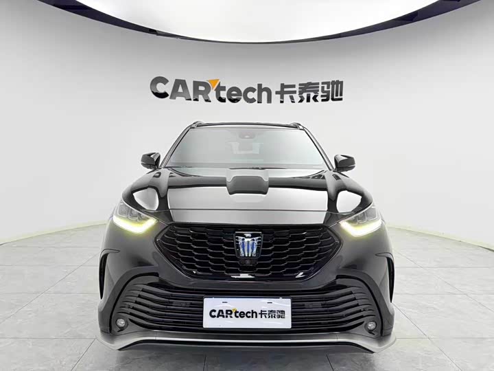 Toyota Crown Kluger