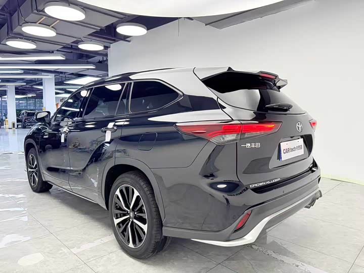 Toyota Crown Kluger