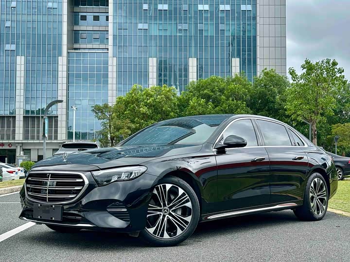 Mercedes-Benz E-Class Facelift E 300 L Luxury