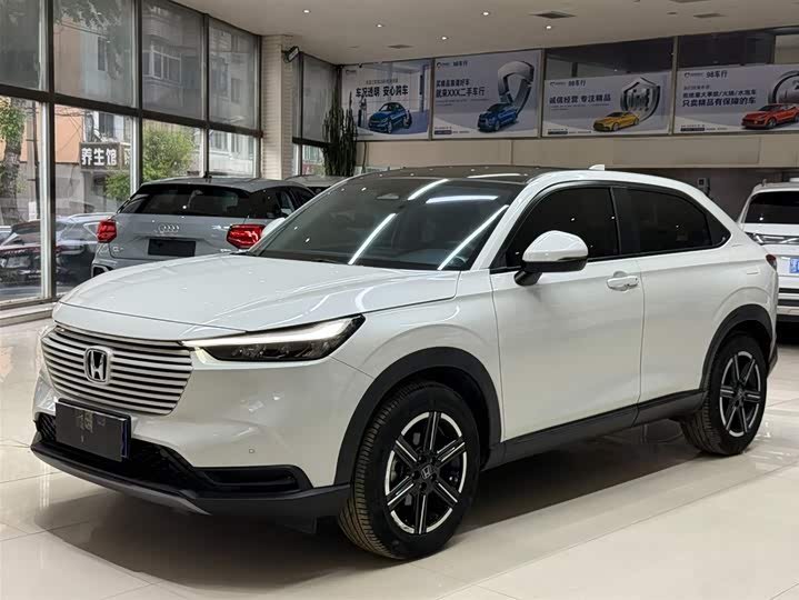 Honda Vezel 1.5 CVT Tech