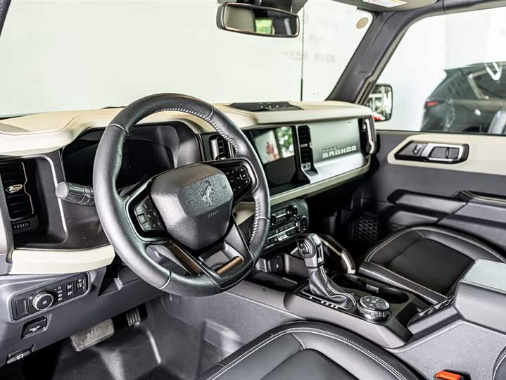 Ford Bronco