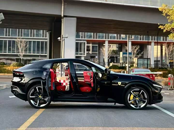 Ferrari Purosangue