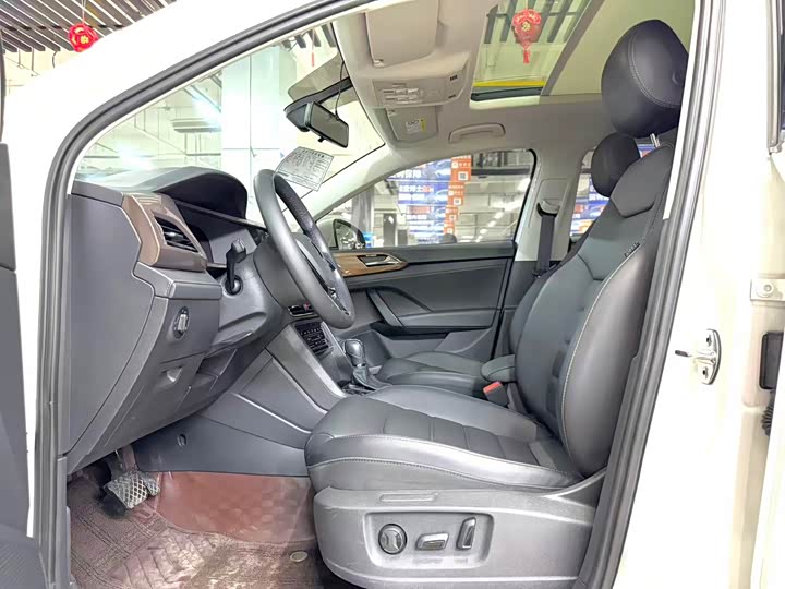 Volkswagen Tharu (Tuyue) 2022