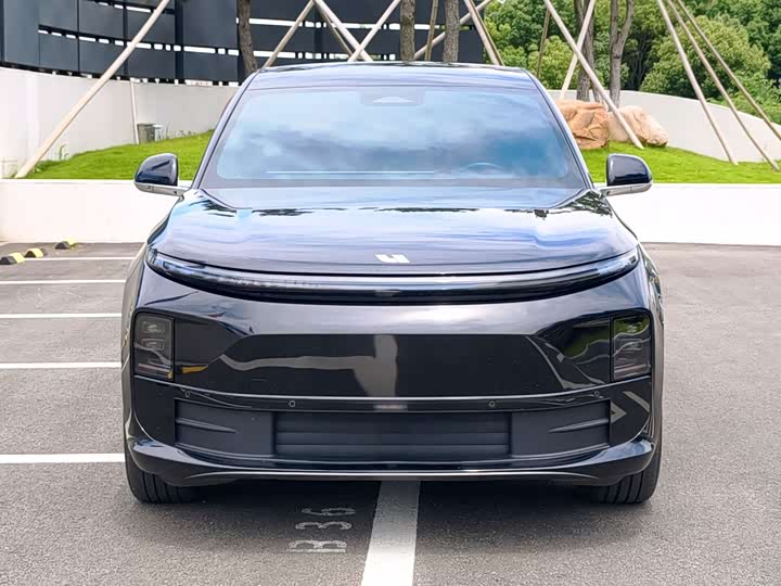 Li Auto L6