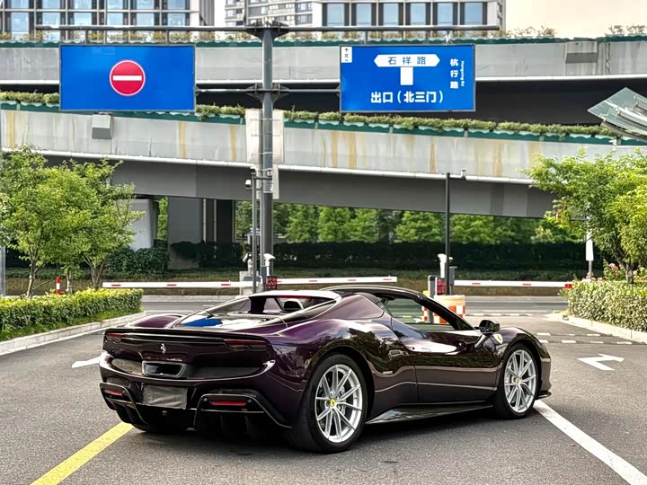 Ferrari 296 GTS