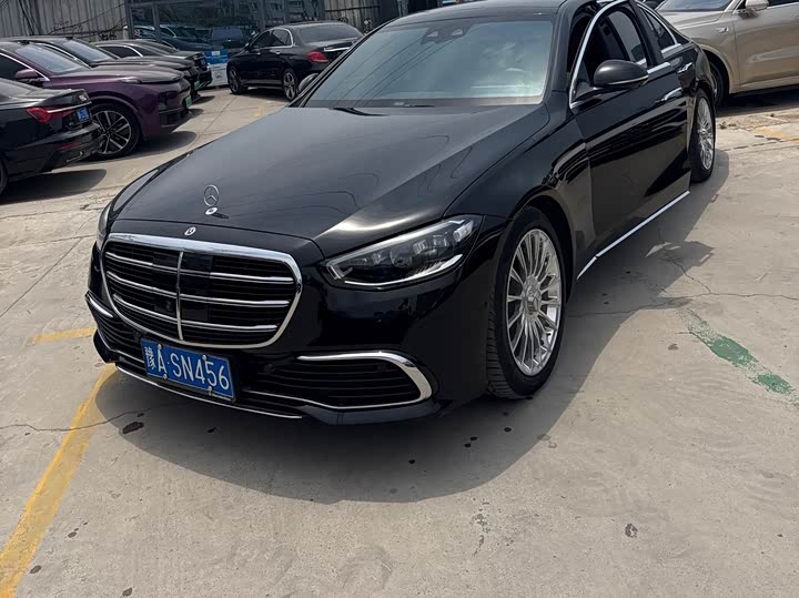 Mercedes-Benz S-Class