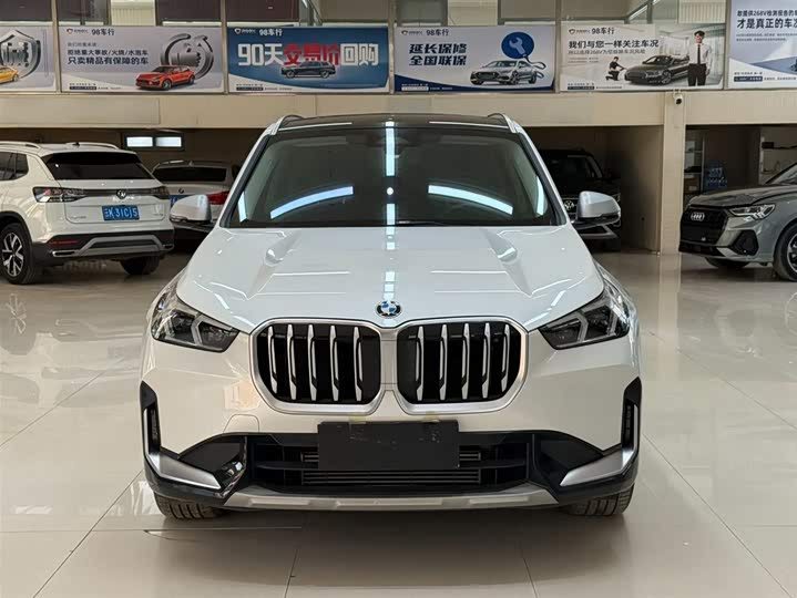 BMW X1 s Drive20Li X Design Package