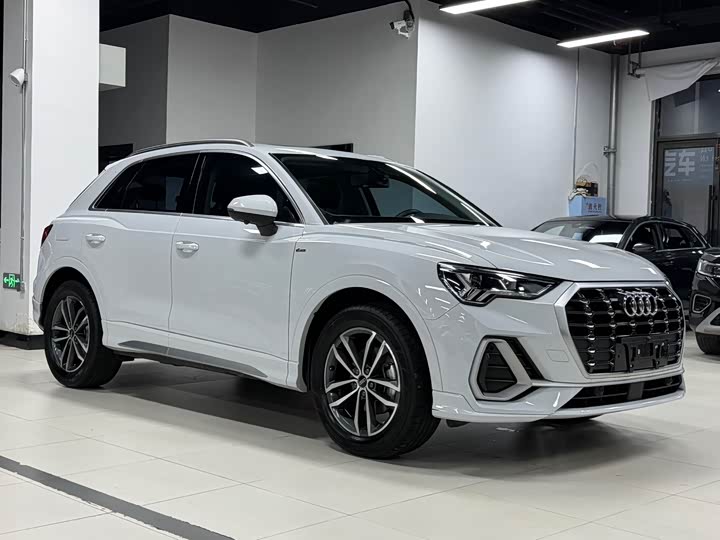 Audi Q3 35 TFSI Progressive Sport