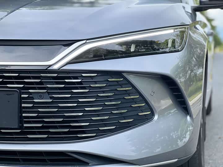 BYD Qin L