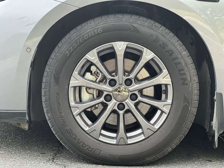 BYD Qin L