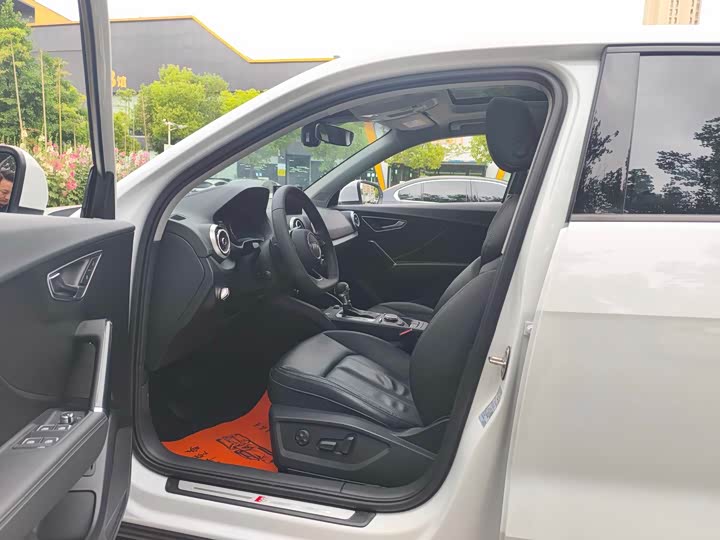 Audi Q2L 35 TFSI Sport Dynamic