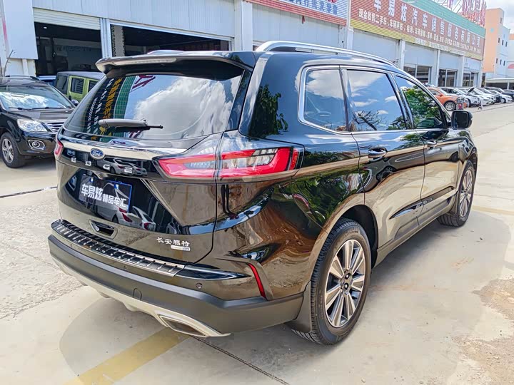Ford Edge