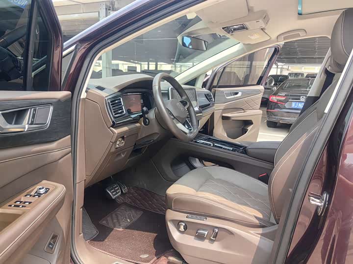 Volkswagen Viloran 2023