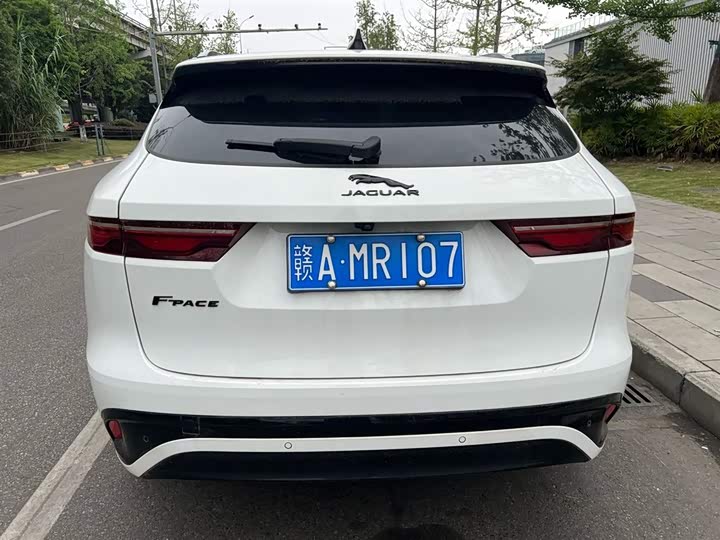 Jaguar F-PACE P250 R-Dynamic BLACK