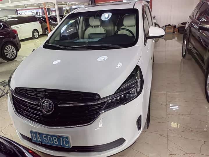 Buick GL8 2021 Бизнес-салон на земле