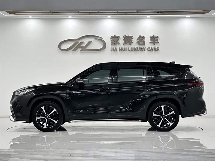 Toyota Crown Kluger