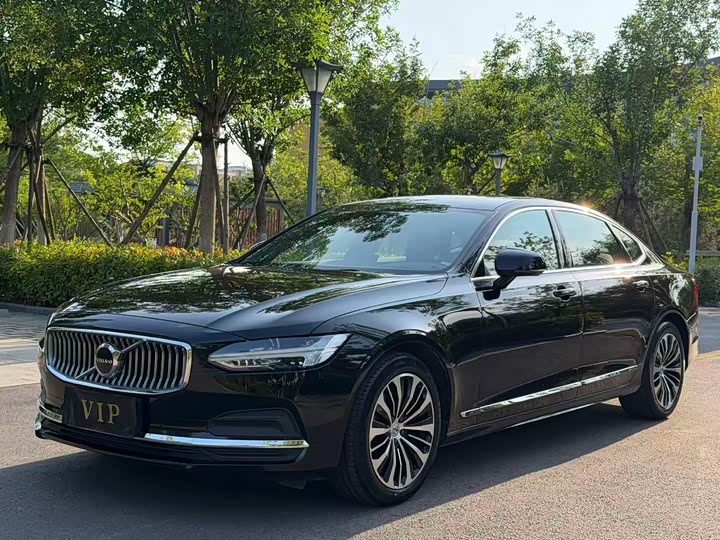 Volvo S90 B5 Zhiyi Luxury