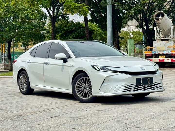 Toyota Camry 2024 Гибрид 2.0HG Premium
