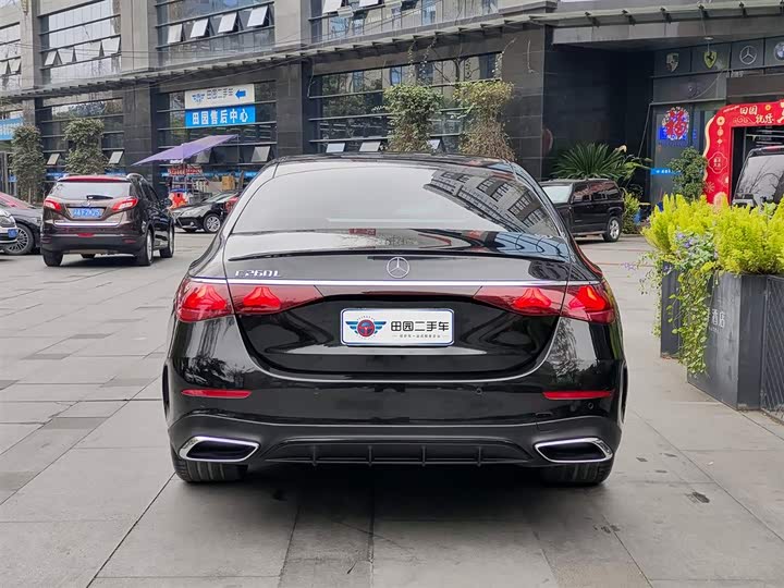 Mercedes-Benz E-Class (Im port) E 260 Sport