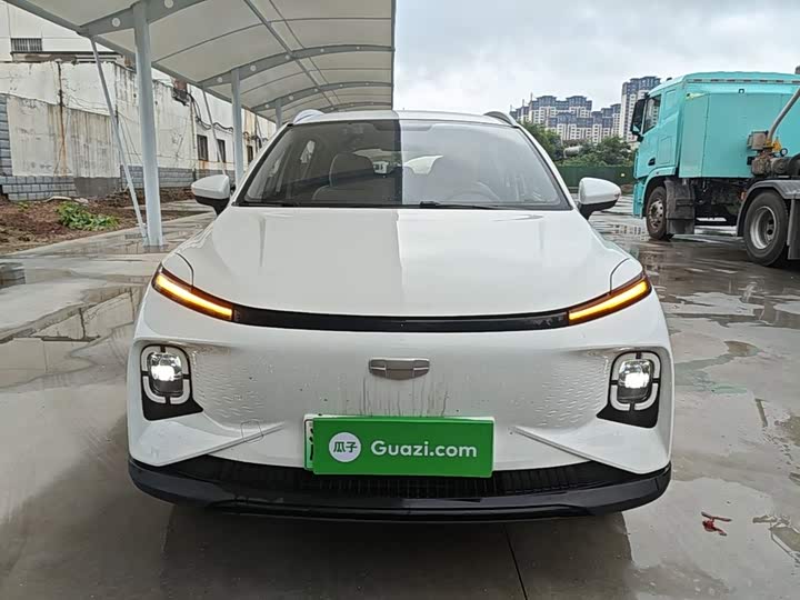 Geely Geometry E Firefly 301 km Liuguang
