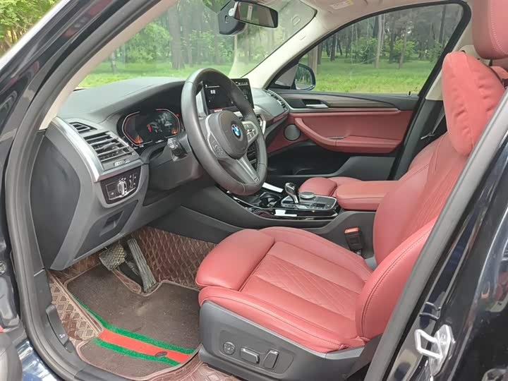 BMW X3 xDrive30i Leading M Night Package Facelift