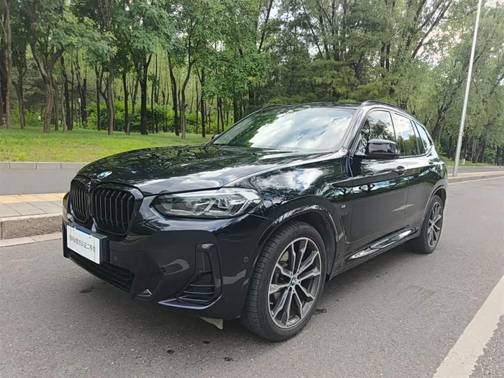 BMW X3 xDrive30i Leading M Night Package Facelift