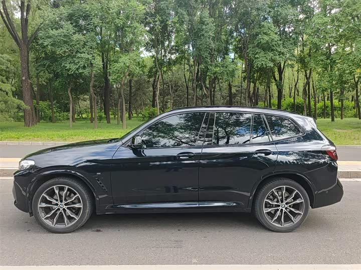 BMW X3 xDrive30i Leading M Night Package Facelift