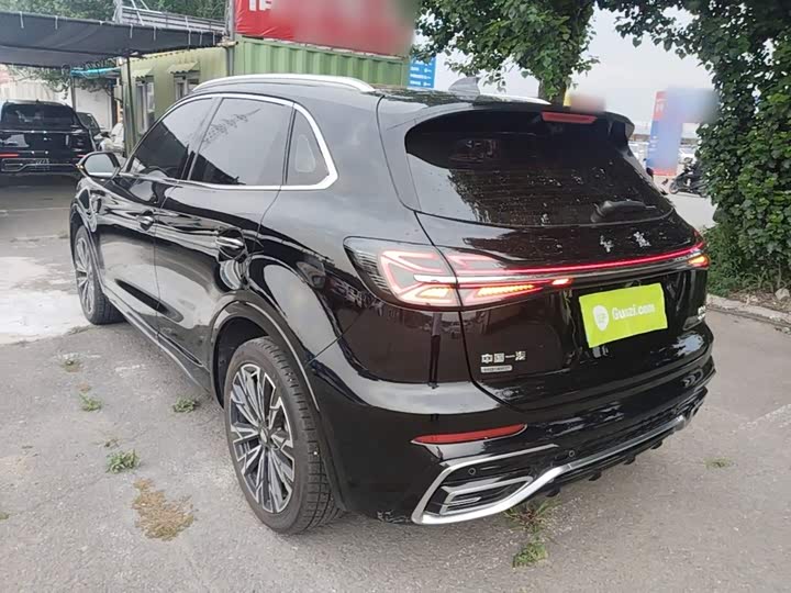 Hongqi HS5