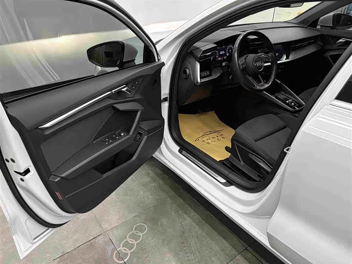 Audi A3L Limousine 35 TFSI Entry Zhiya