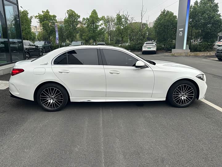 Mercedes-Benz C-Class C 260 L Sport