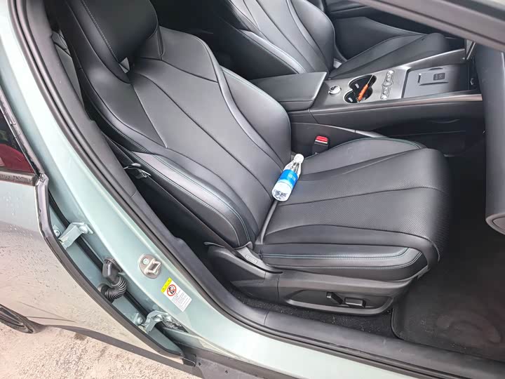 BYD Seal 06