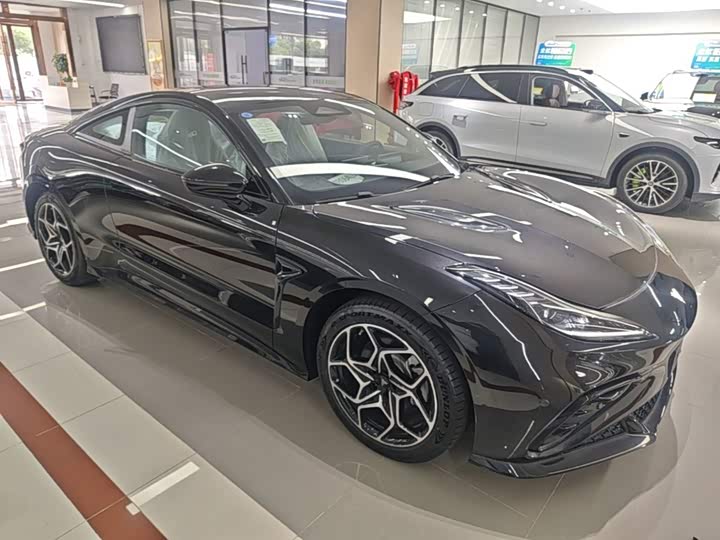 Hozon Neta GT 560