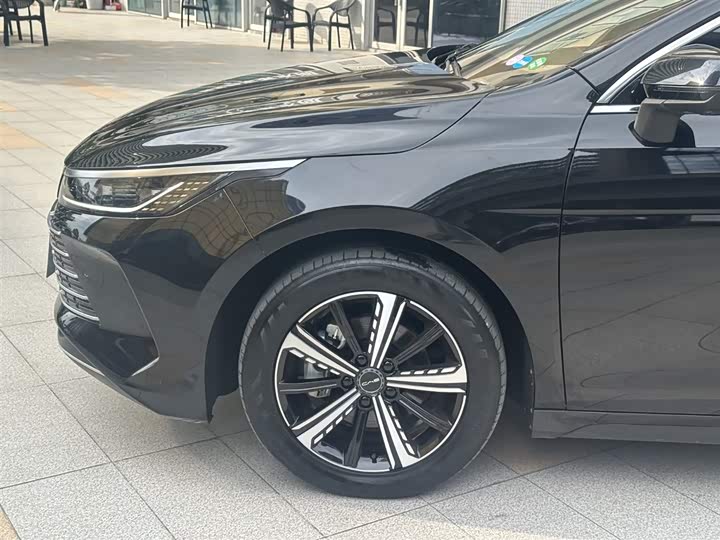 BYD Destroyer 05 DM-i 120 km Premium