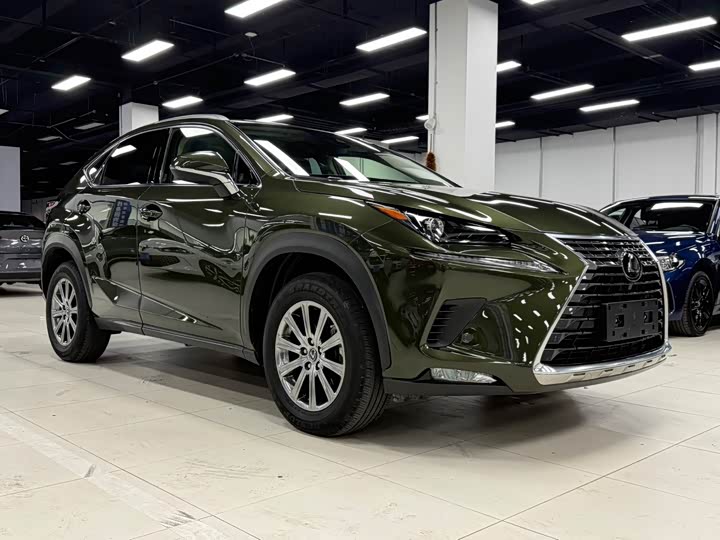 Lexus NX 200
