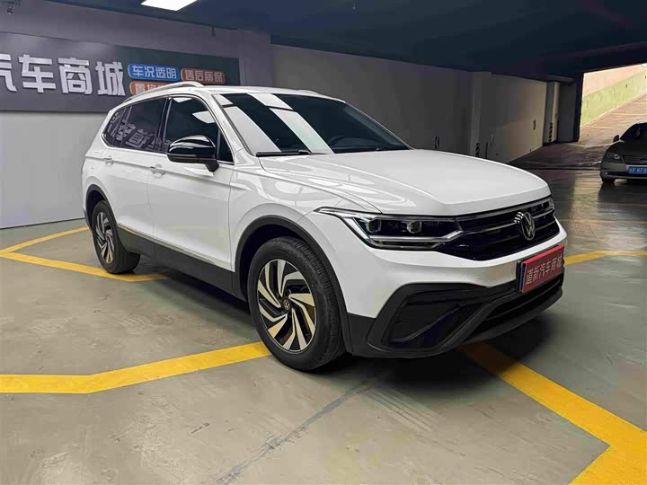 Volkswagen Tiguan L