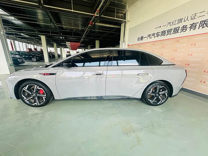 Hongqi EH7 760 Pro+