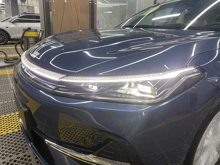 Geely Galaxy A7 EM-i 150 km Explorer Plus