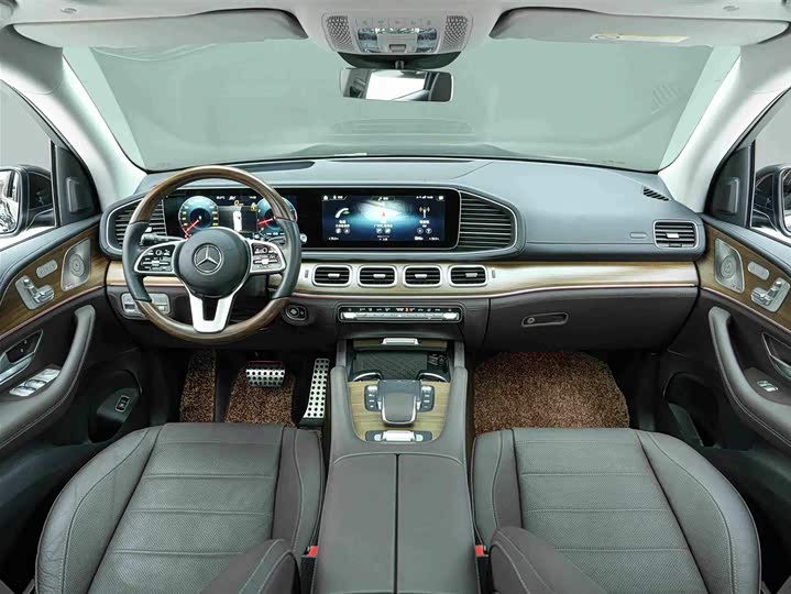 Mercedes-Benz GLS 450 4MATIC Luxury