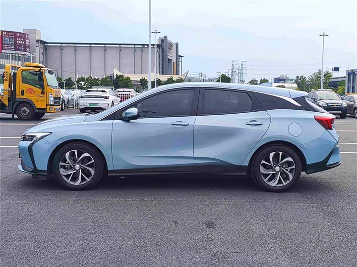 Buick Velite 6 PHEV Connect Zhixiang (2020)