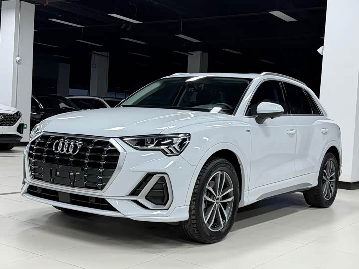 Audi Q3 35 TFSI Progressive Sport
