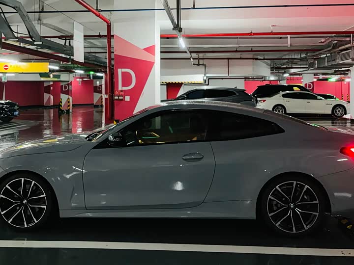 BMW 4