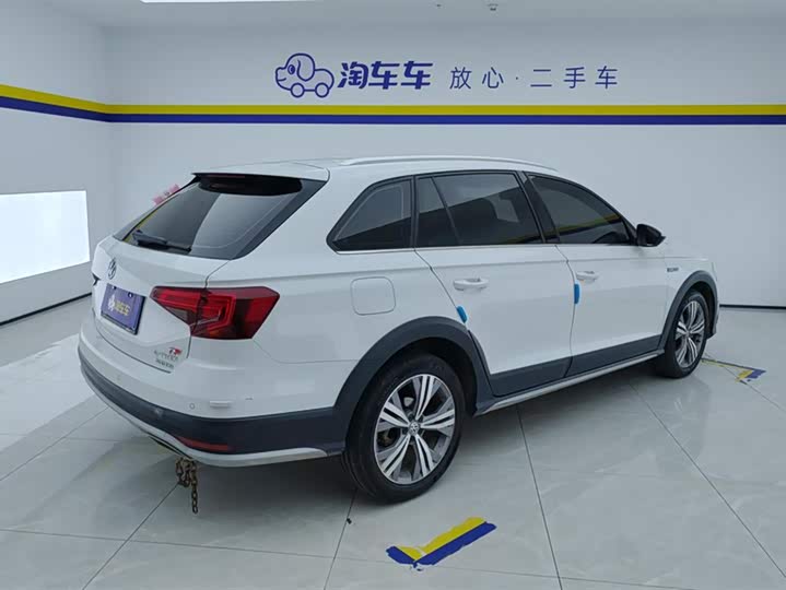 Volkswagen C-TREK (2020)