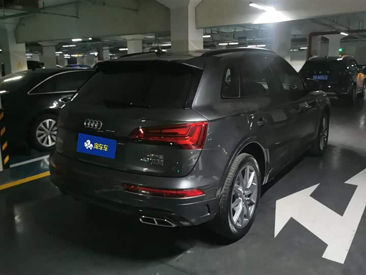Audi Q5L 2023 40T «Luxury Dynamic»