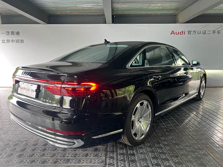 Audi A8L Horch Founder's Edition 55 TFSI