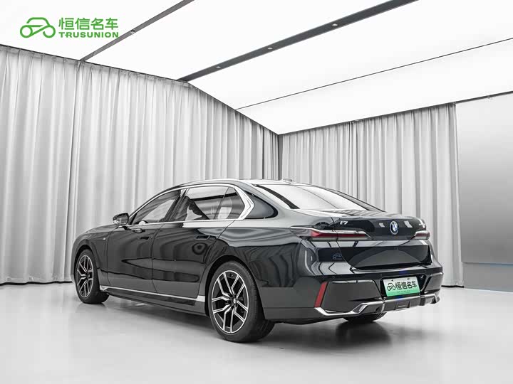 BMW i7 eDrive50L Leading M Sport Package
