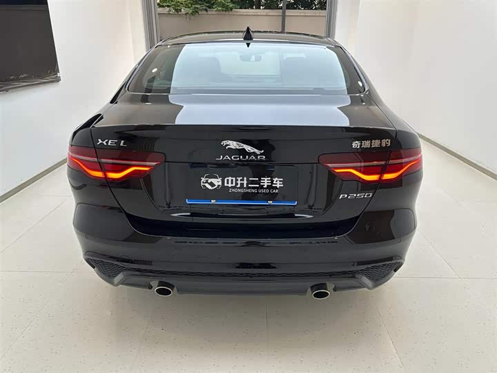 Land Rover Jaguar XEL