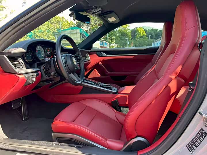 Porsche 911 Carrera