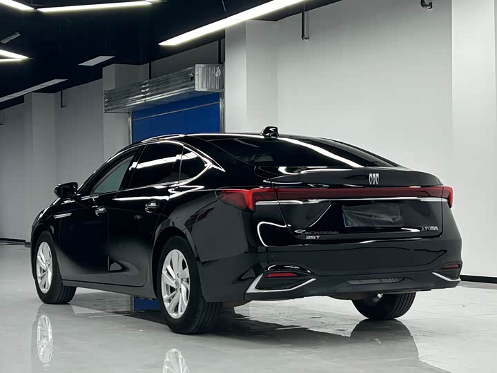 Buick La Crosse 25T Yuexing